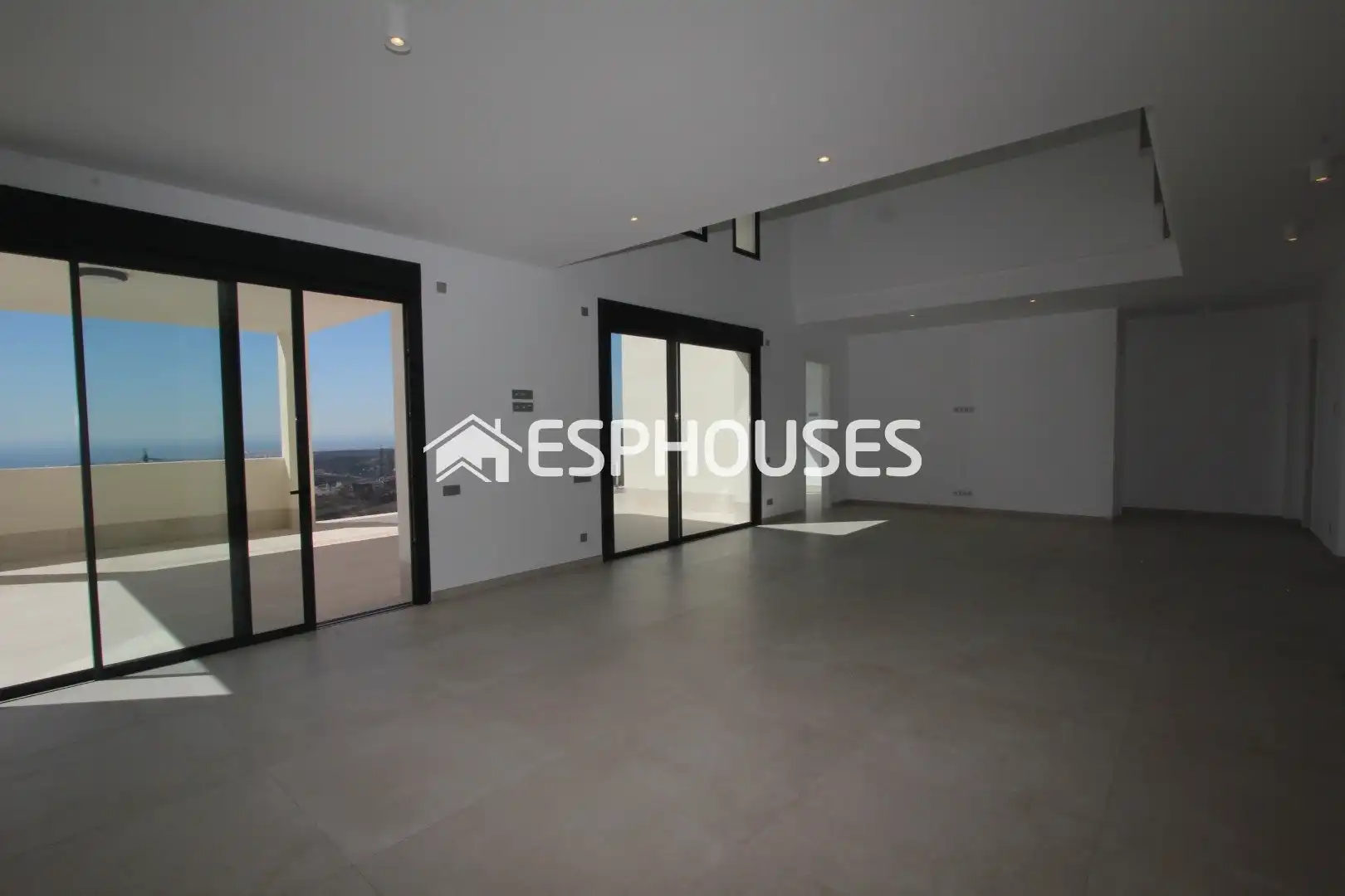 Villa avec terrasse à vendre à Golf Bahía, imagen 11