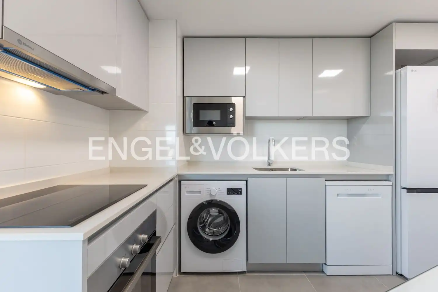 Cuina de Pis de lloguer en Valencia amb Aire condicionat, Calefacció i Parquet