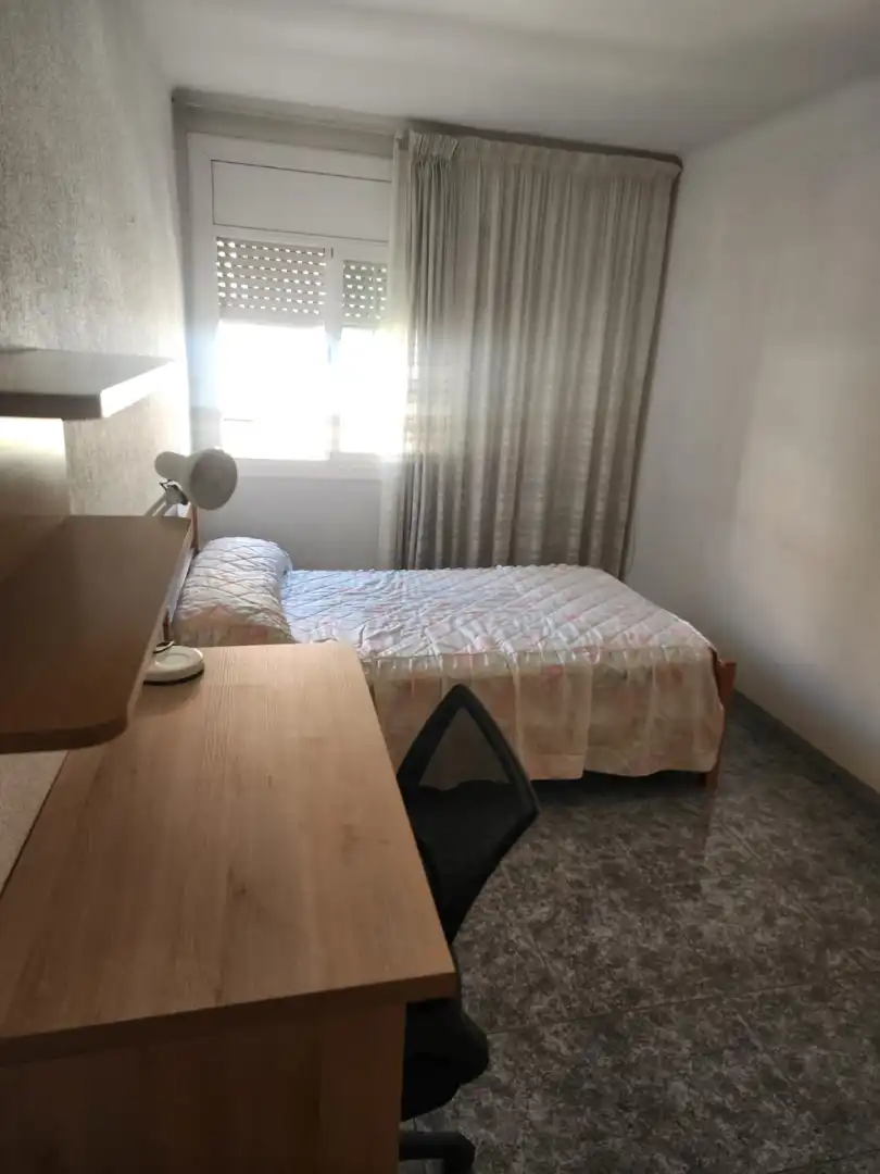 Bedroom of Flat for sale in L'Hospitalet de Llobregat  with Furnished, Oven and Washing machine