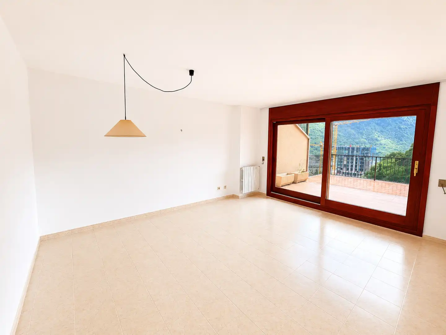 Sala de estar de Piso de alquiler en Escaldes – Engordany con Calefacción y Terraza