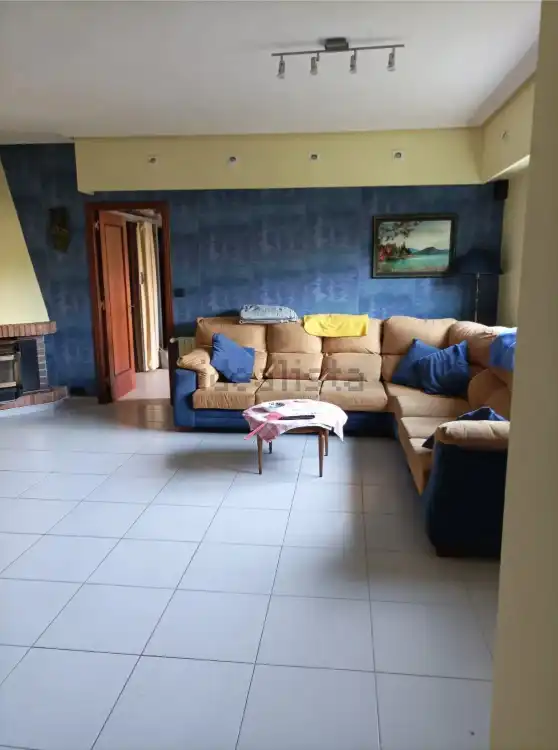 Sala de estar de Casa o chalet en venta en San Cibrao das Viñas con Calefacción, Jardín privado y Parquet