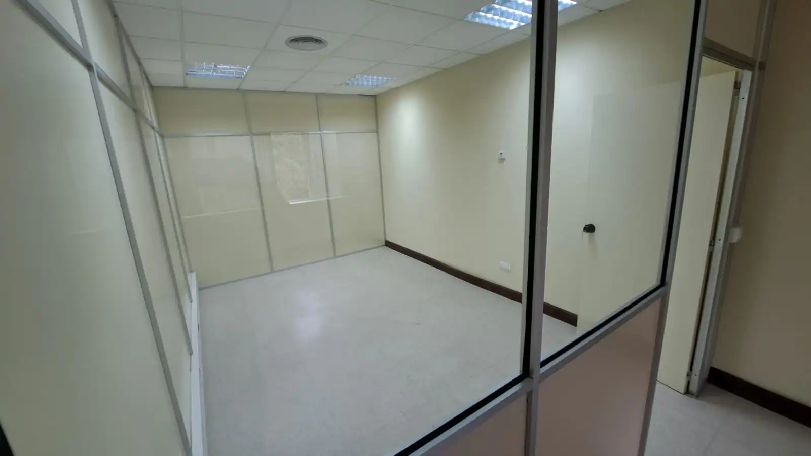 Oficina en venta en Derio con Aire acondicionado y Calefacción