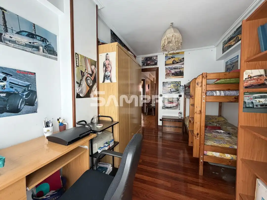 Bedroom of Flat for sale in Arrasate / Mondragón  with Storage room and Balcony