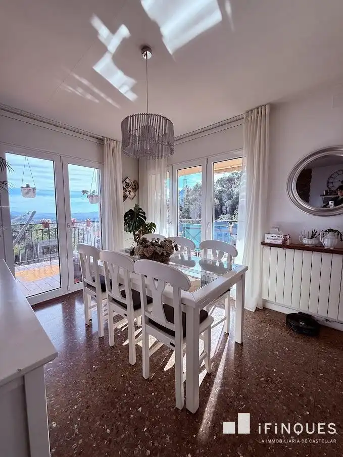 Dining room of Houses for sale in Castellar del Vallès  with Air Conditioner, Private garden and Parquet flooring