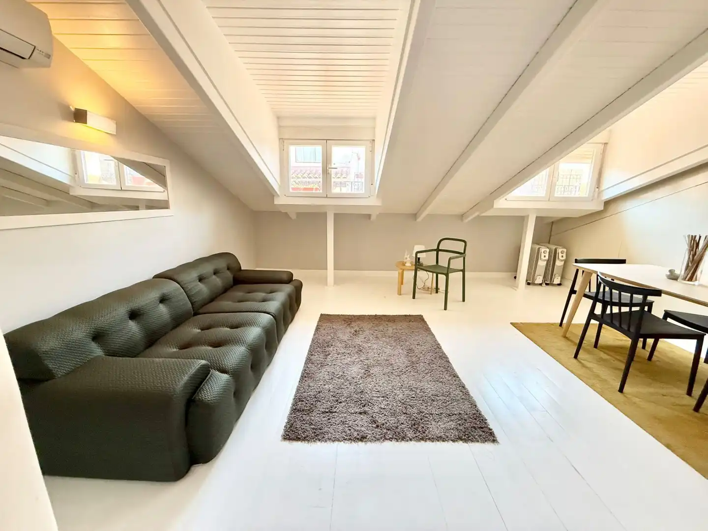 Living room of Duplexes for rent in Madrid  with Air Conditioner, Heating and Furnished