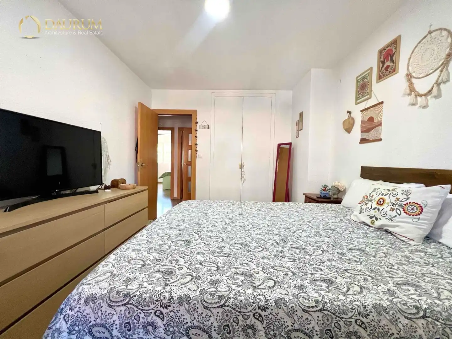 Flat with lift for sale in JOAQUIM BALLESTER, imagen 2