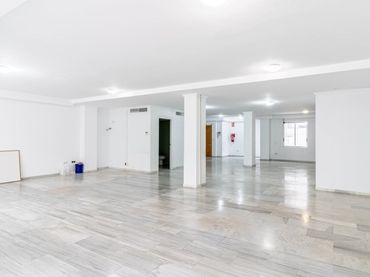 Oficina amb ascensor de lloguer a Centro Urbano
