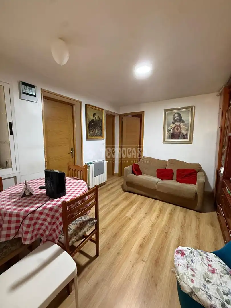 Sala de estar de Piso en venta en  Madrid Capital