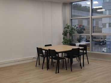 Office space with lift to rent in Portuetxe Kalea 51