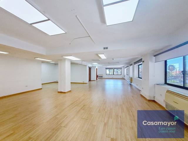 Oficina en Alquiler en Plaça Galicia en Ensanche - Diputación