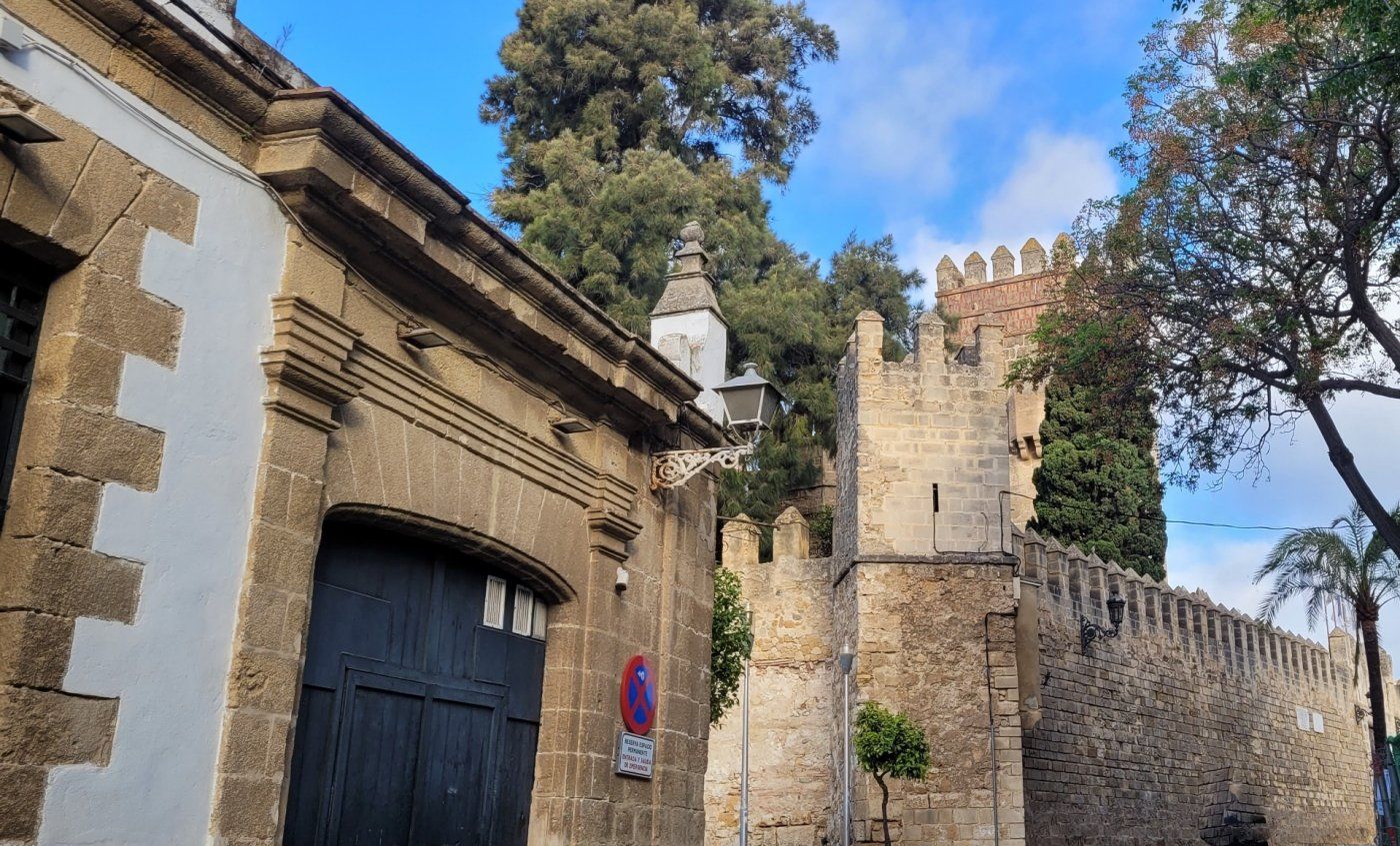Exterior view of Flat to rent in El Puerto de Santa María  with Air Conditioner and Terrace