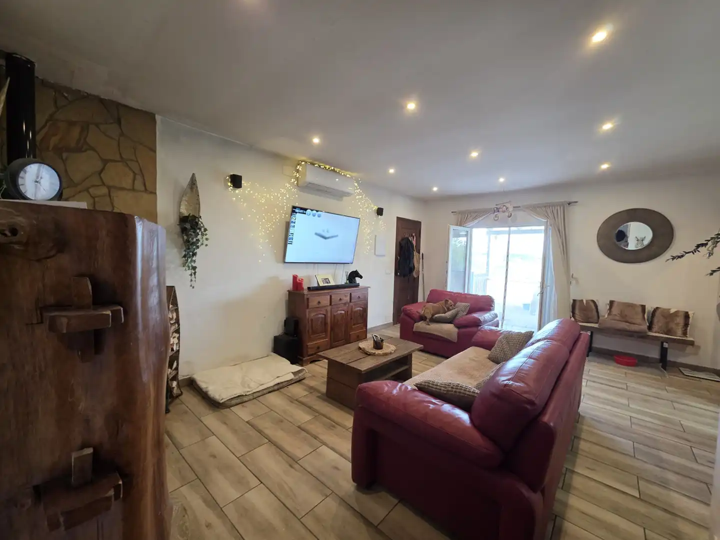 Sala de estar de Finca rústica en venta en Cártama con Aire acondicionado, Jardín privado y Terraza