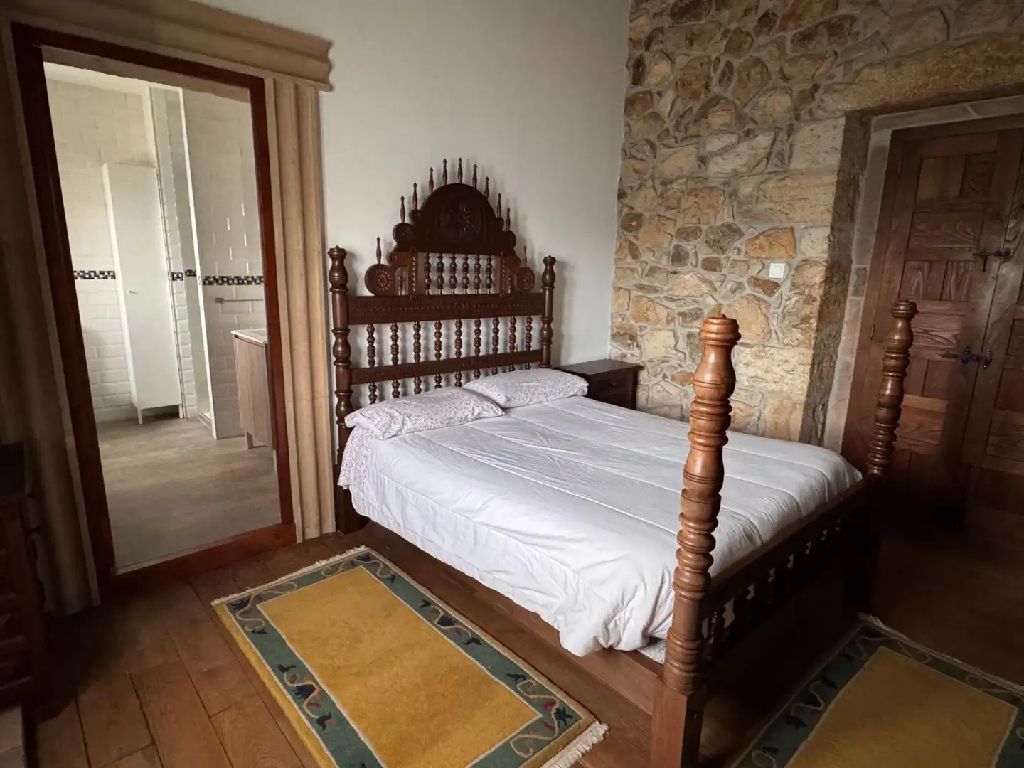 Habitación de Casa o chalet en venta en Los Corrales de Buelna  con Calefacción, Jardín privado y Terraza