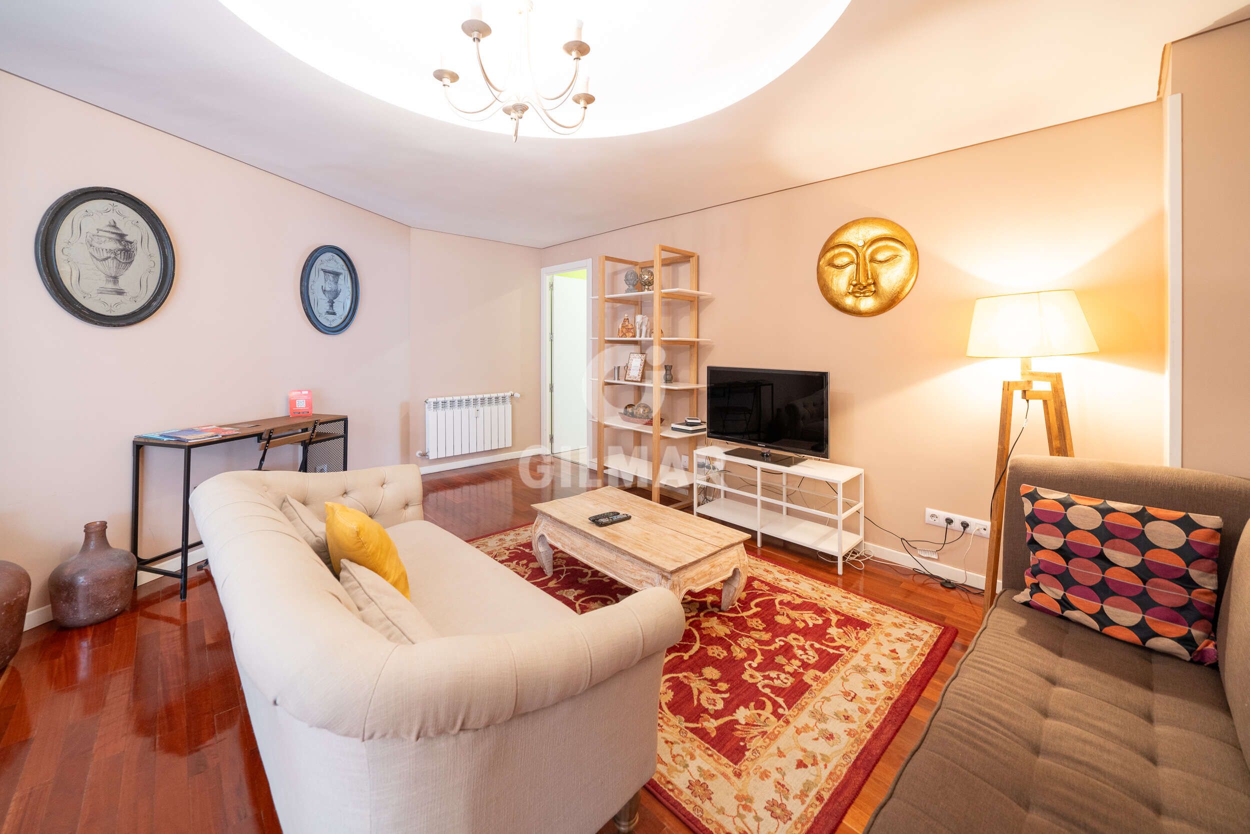 Living room of Flat for sale in  Madrid Capital  with Heating and Balcony