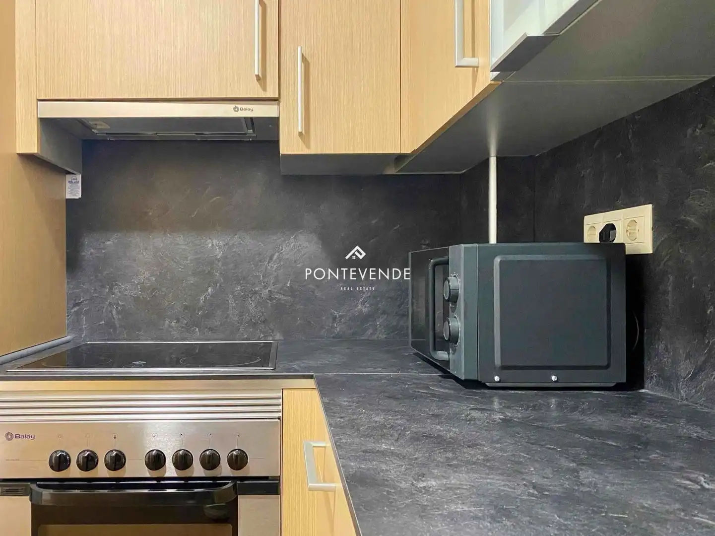 Cocina de Piso en venta en Poio con Calefacción, Parquet y Trastero
