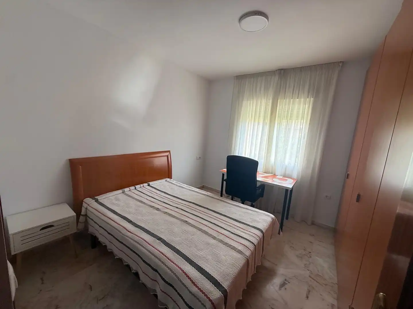 Bedroom of Flat for share in Málaga  with Air Conditioner, Terrace and Furnished