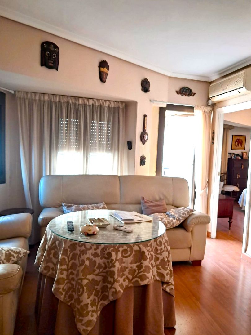 Sala d'estar de Pis en venda en  Almería Capital amb Aire condicionat, Balcó i Alarma