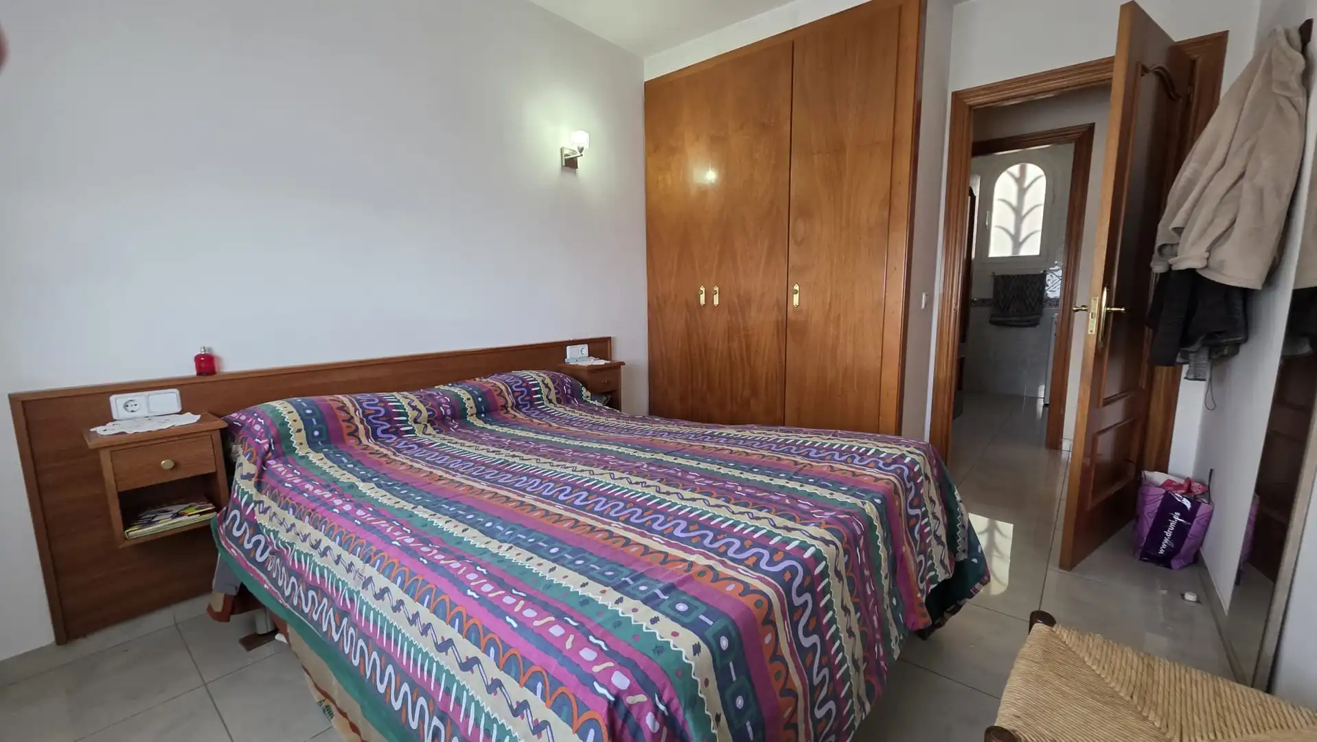Schlafzimmer von Haus oder Chalet zum Verkauf in Lloret de Mar mit Heizung und Privatgarten