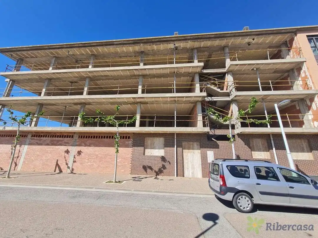 Vista exterior de Edificio en venta en Castejón (Navarra)