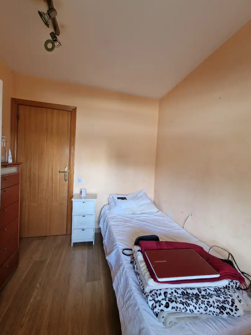 Bedroom of Flat for sale in Montcada i Reixac  with Air Conditioner, Heating and Storage room