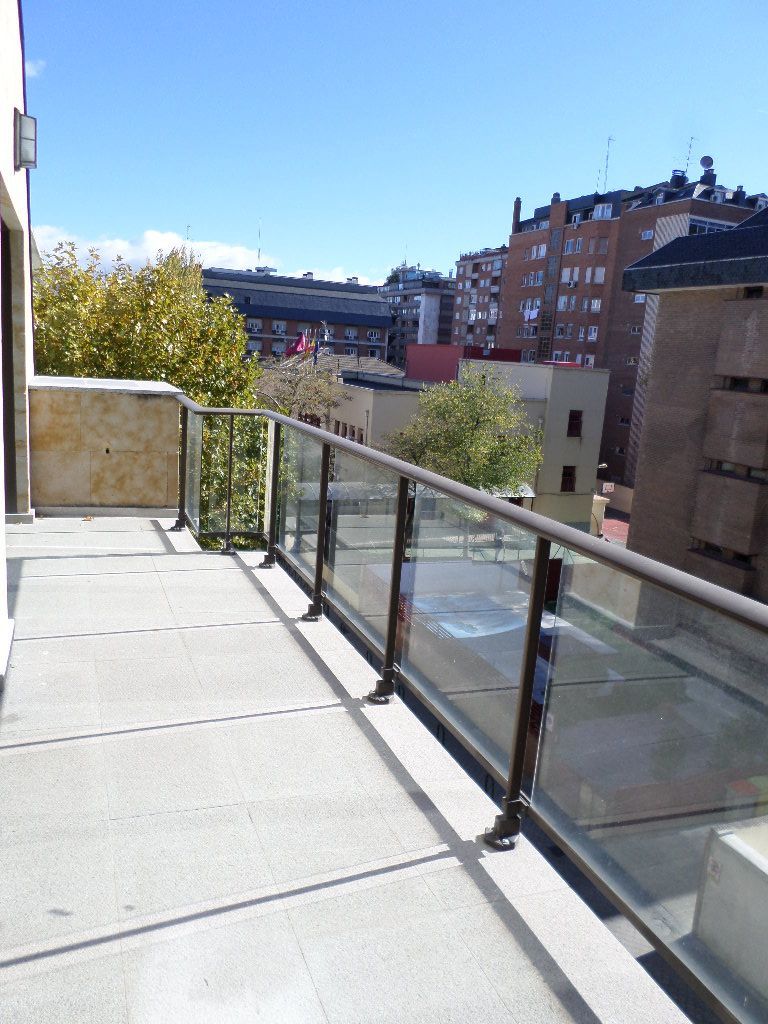 Terrace of Attic to rent in  Madrid Capital  with Air Conditioner, Heating and Parquet flooring