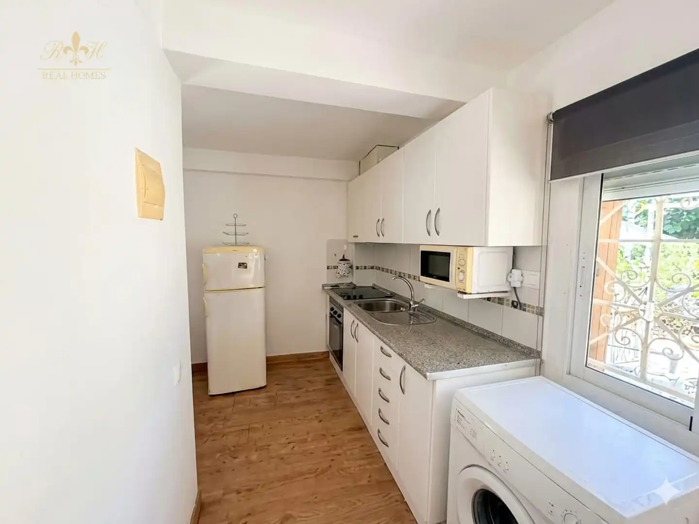 Kitchen of Flat for rent in L'Alfàs del Pi  with Air Conditioner and Furnished