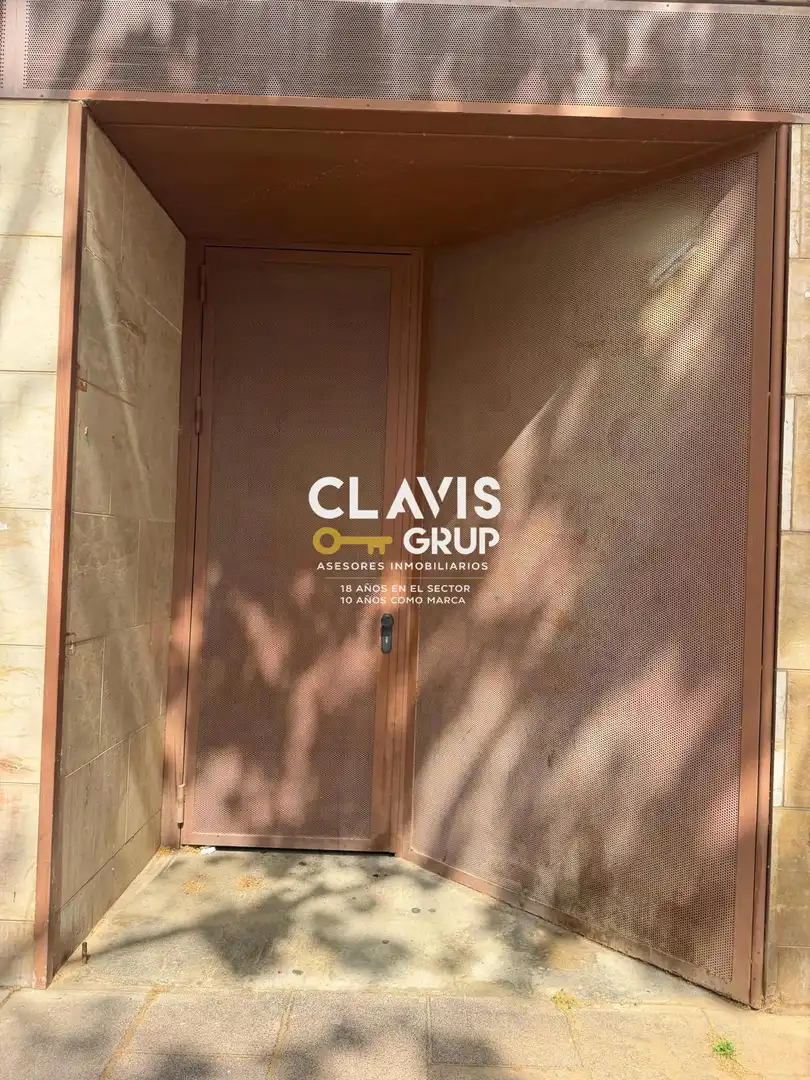 Garage for sale in Barcelona