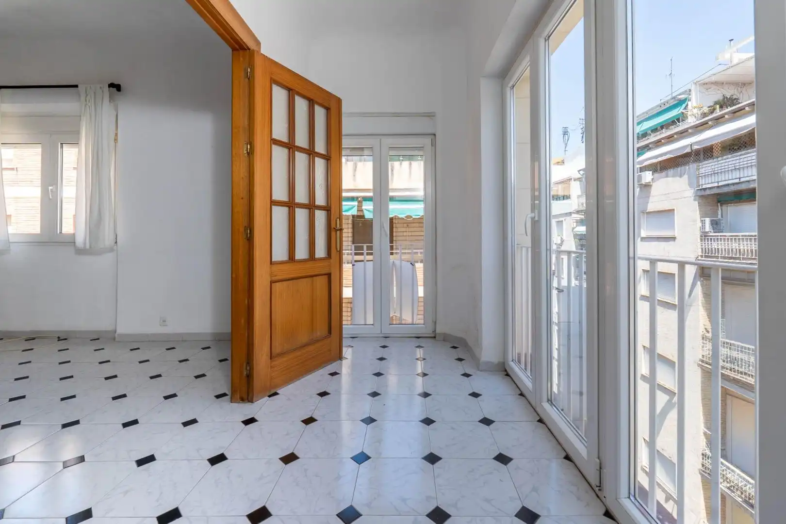 Flat for sale in Granada  with Heating and Terrace