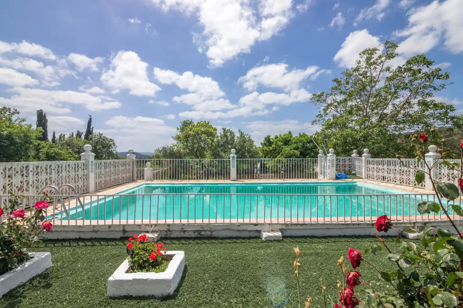 Piscina de Casa o chalet en venta en Aroche con Aire acondicionado, Piscina y Amueblado