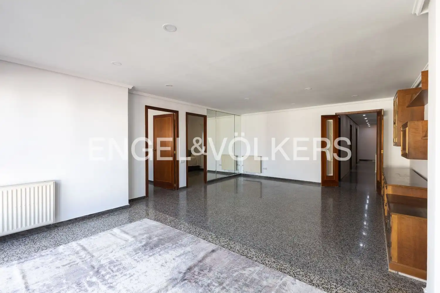Piso en venta en Valencia con Aire acondicionado, Calefacción y Balcón