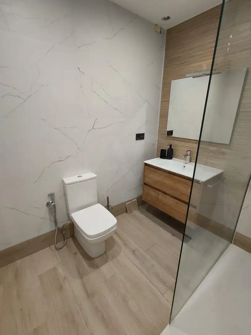 Bany de Pis en venda en Valladolid amb Terrassa