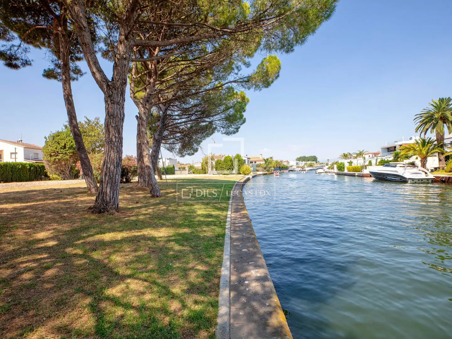 Exterior view of Land for sale in Empuriabrava