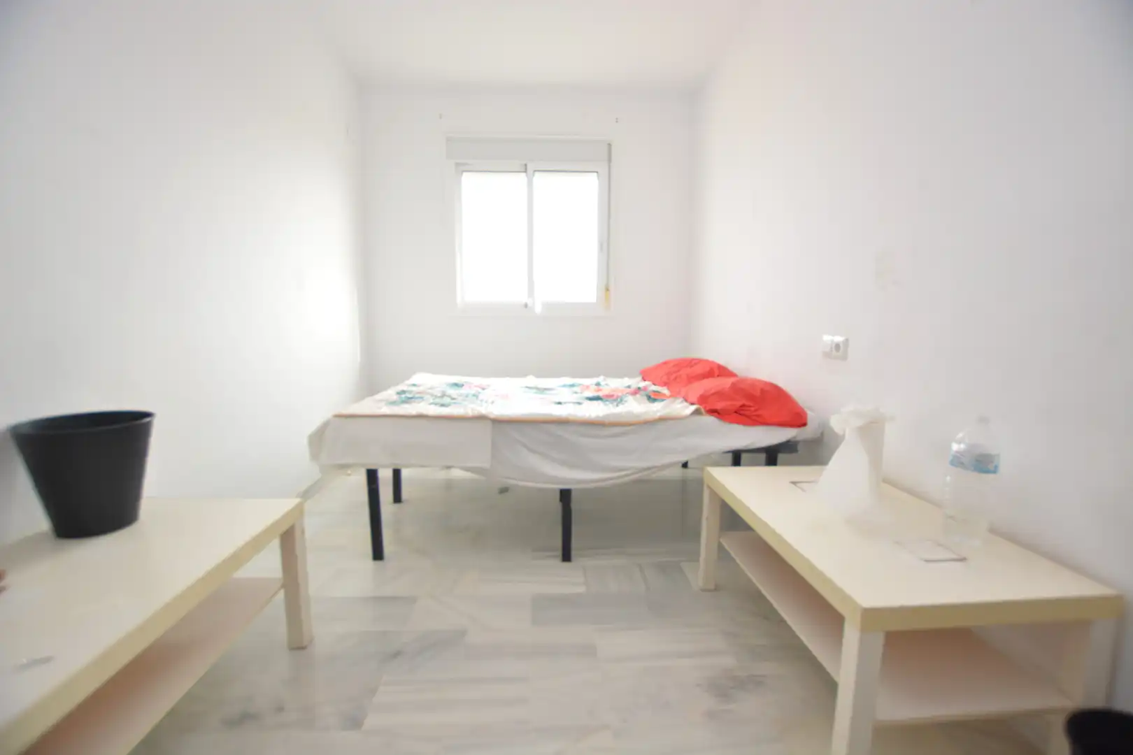 Habitación de Casa adosada en venta en Pilas con Aire acondicionado