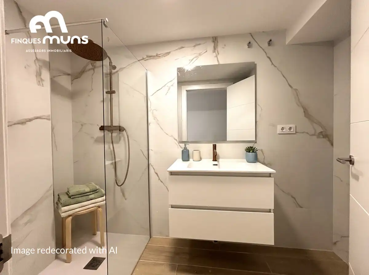 Bany de Pis en venda en Girona amb Aire condicionat, Calefacció i Terrassa