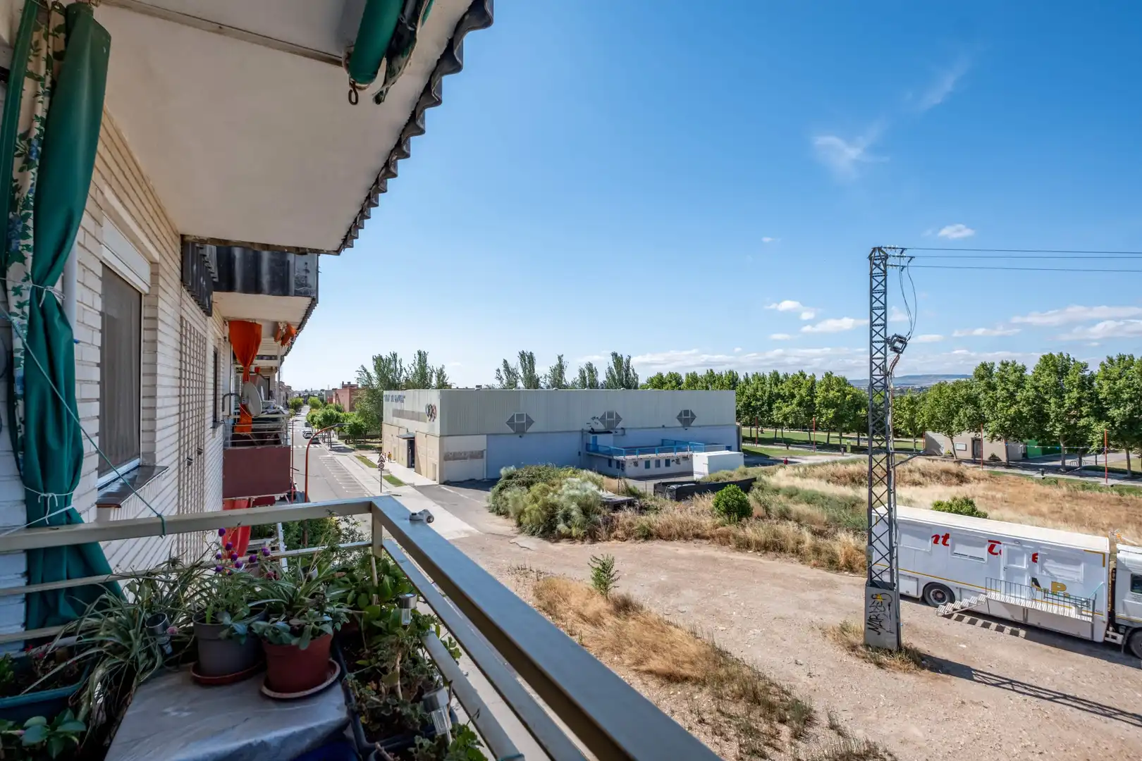Balcony of Flat for sale in Utebo  with Air Conditioner, Heating and Balcony