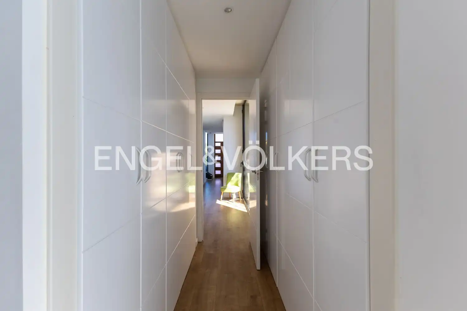 Casa o chalet en venta en L'Eliana con Aire acondicionado, Calefacción y Jardín privado