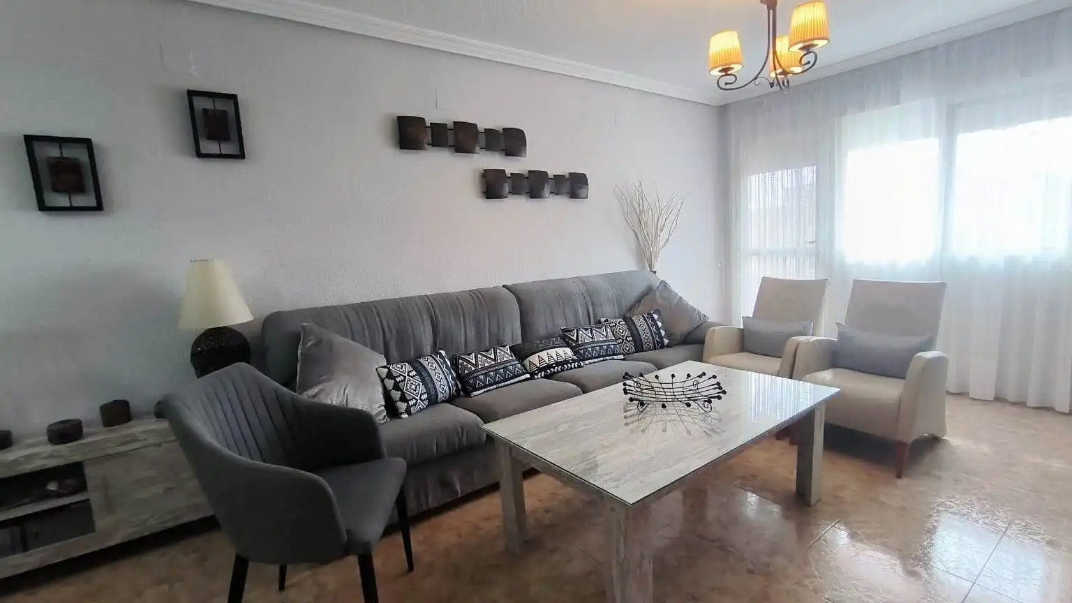Sala de estar de Casa o chalet en venta en La Nucia con Aire acondicionado, Calefacción y Jardín privado