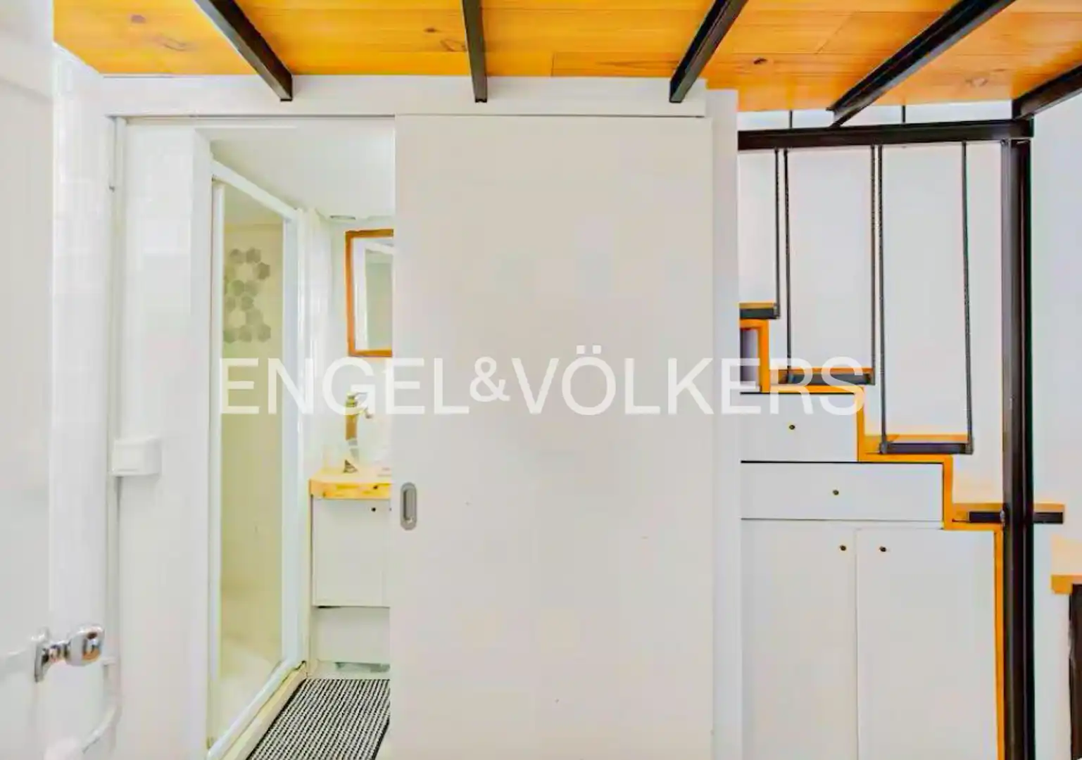 Schlafzimmer von Maisonette zum Verkauf in Barcelona mit Klimaanlage, Heizung und Möbliert
