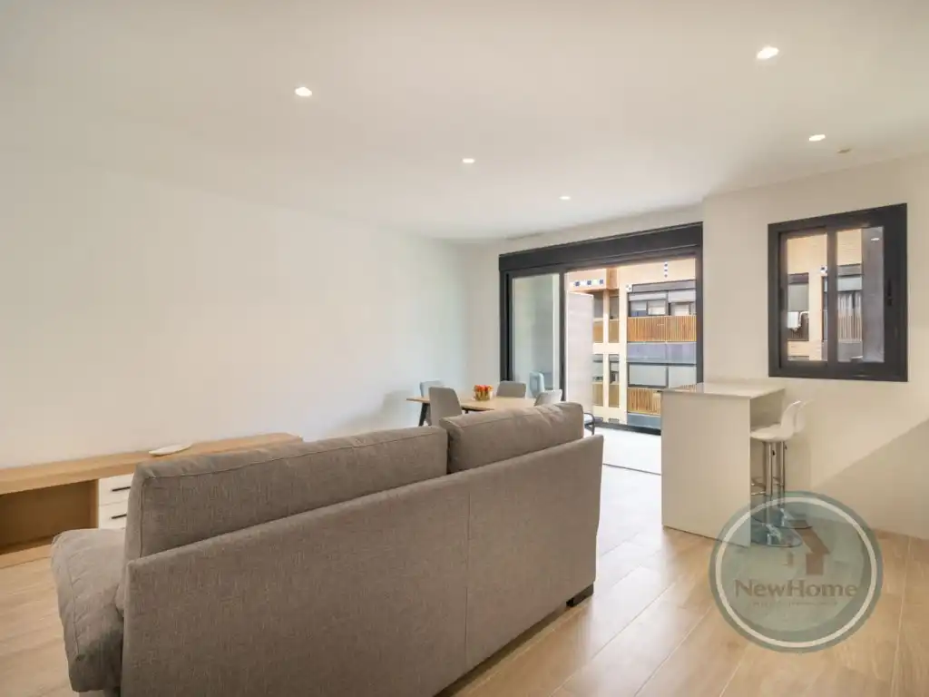 Sala de estar de Piso de alquiler en Elche / Elx con Aire acondicionado, Terraza y Piscina comunitaria