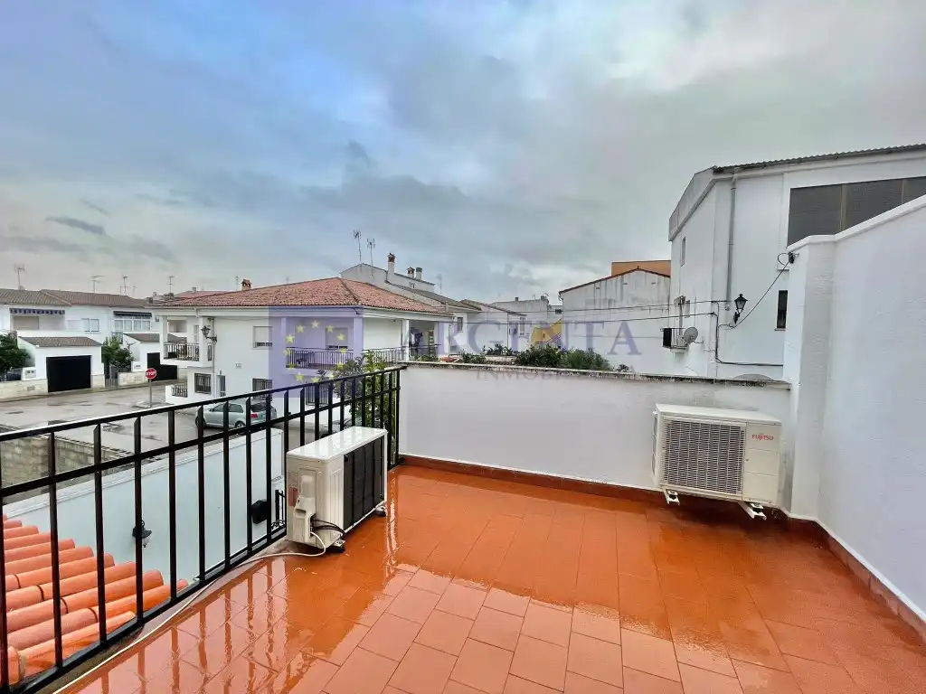 Terraza de Casa adosada de alquiler en Malpartida de Cáceres