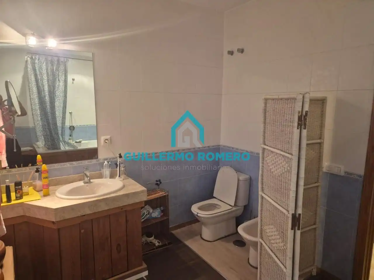 Baño de Piso en venta en La Puebla del Río con Terraza