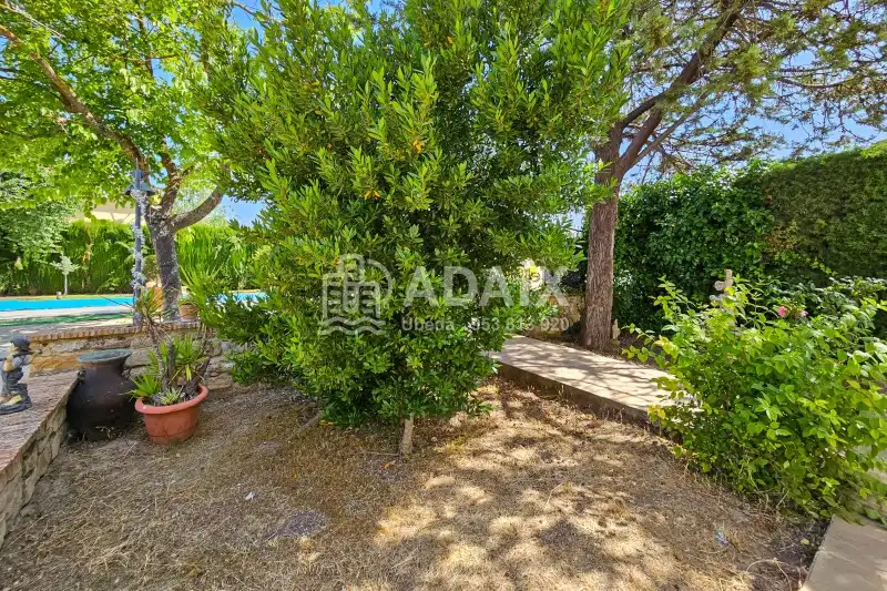Garden of Houses for sale in Úbeda  with Air Conditioner, Heating and Terrace