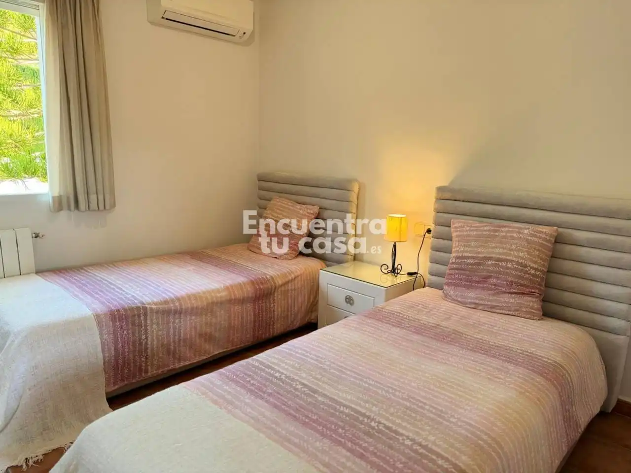 Habitación de Casa adosada de alquiler en Altea con Aire acondicionado, Calefacción y Jardín privado