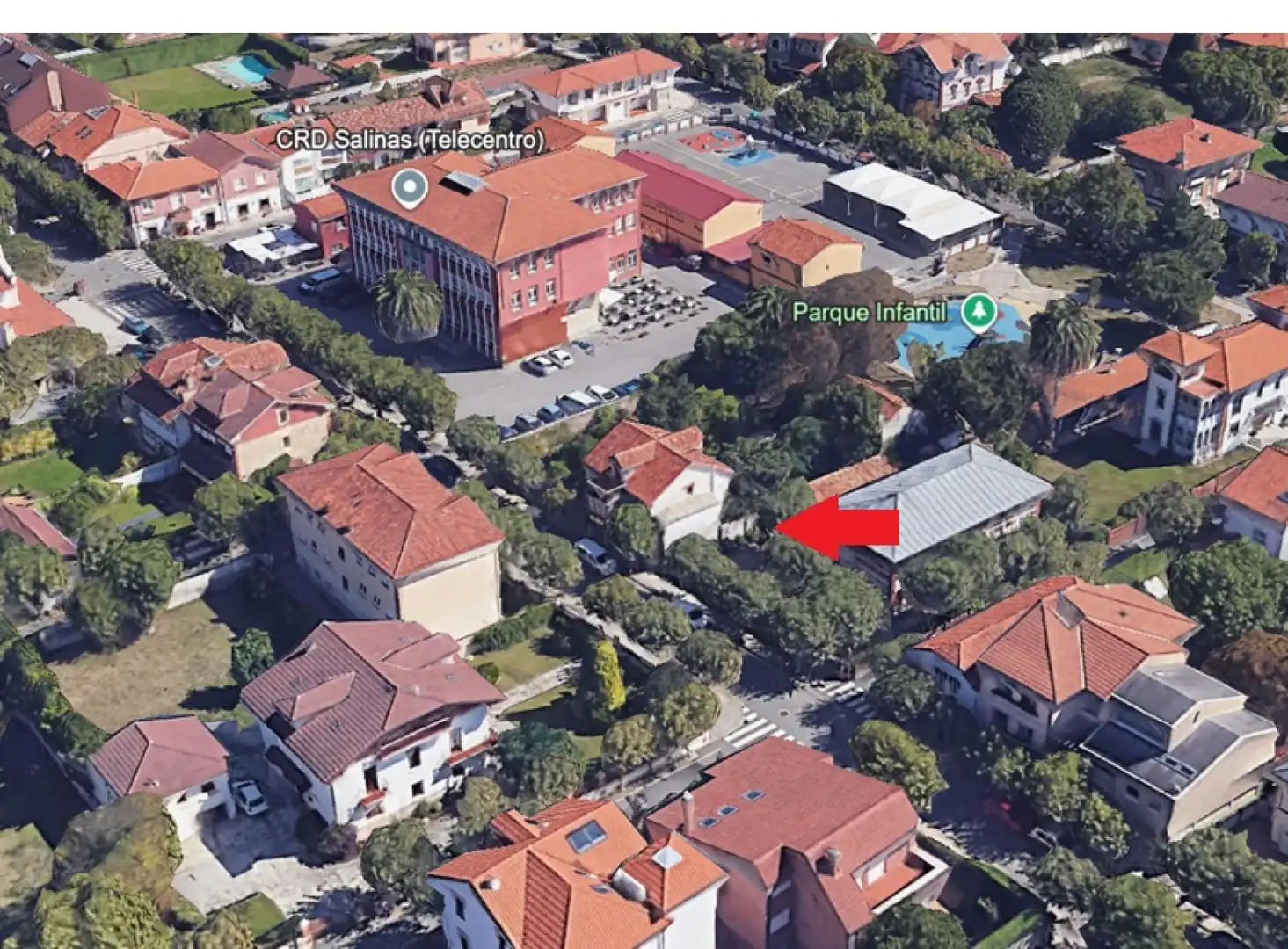 Vista exterior de Casa o xalet en venda en Castrillón amb Jardí privat i Parquet