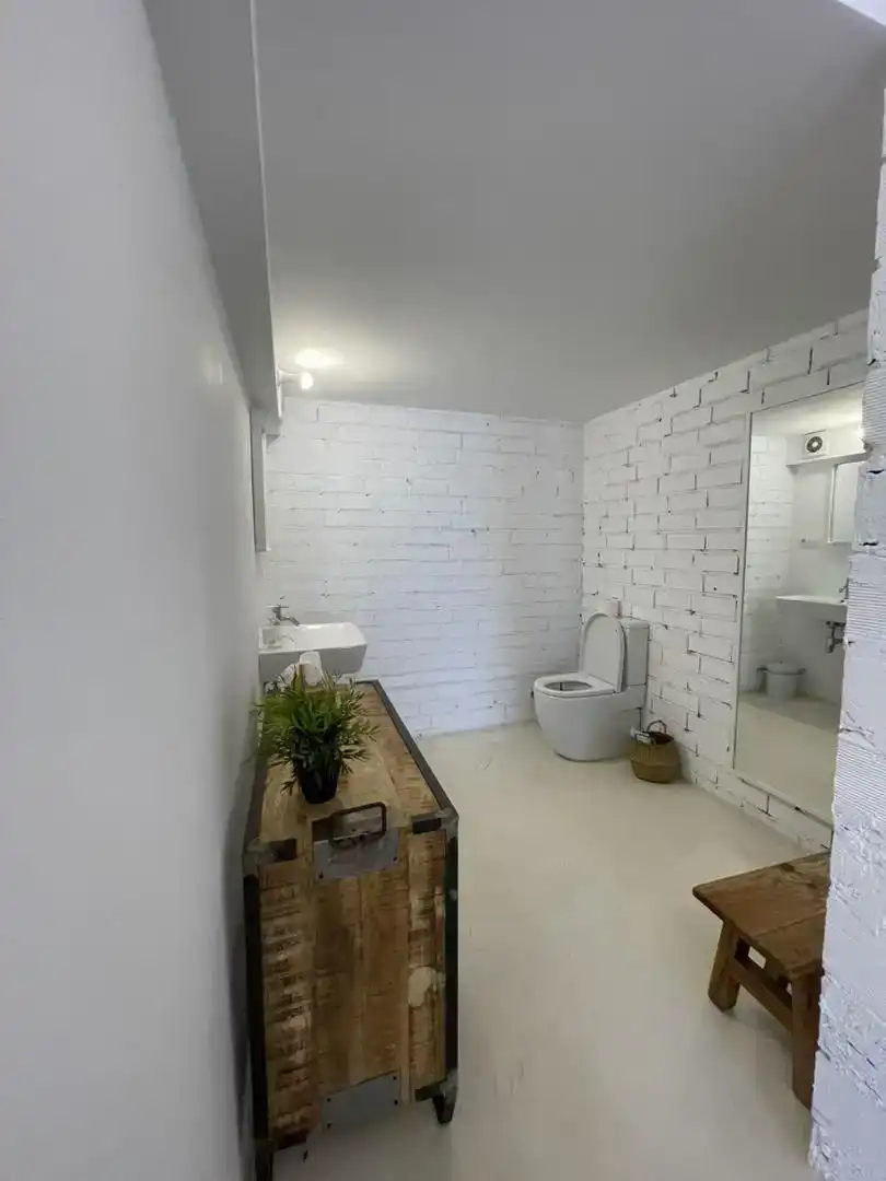 Badezimmer von Geschaftsraum zum Verkauf in Oleiros