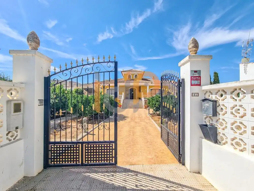 Casa o xalet en venda en Huércal-Overa amb Aire condicionat, Calefacció i Jardí privat