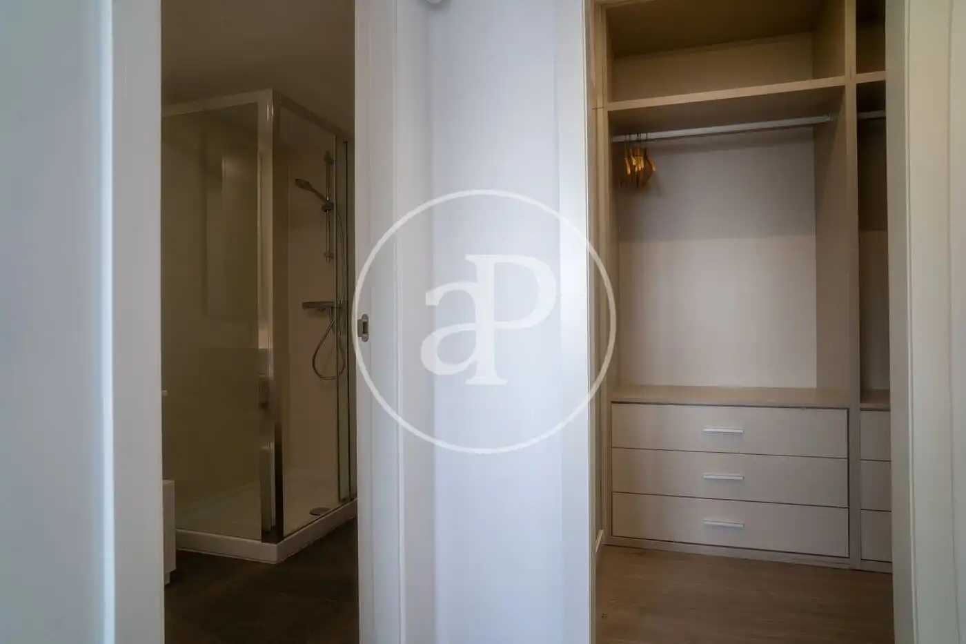 Bedroom of Flat for rent in Valencia  with Air Conditioner, Heating and Private garden
