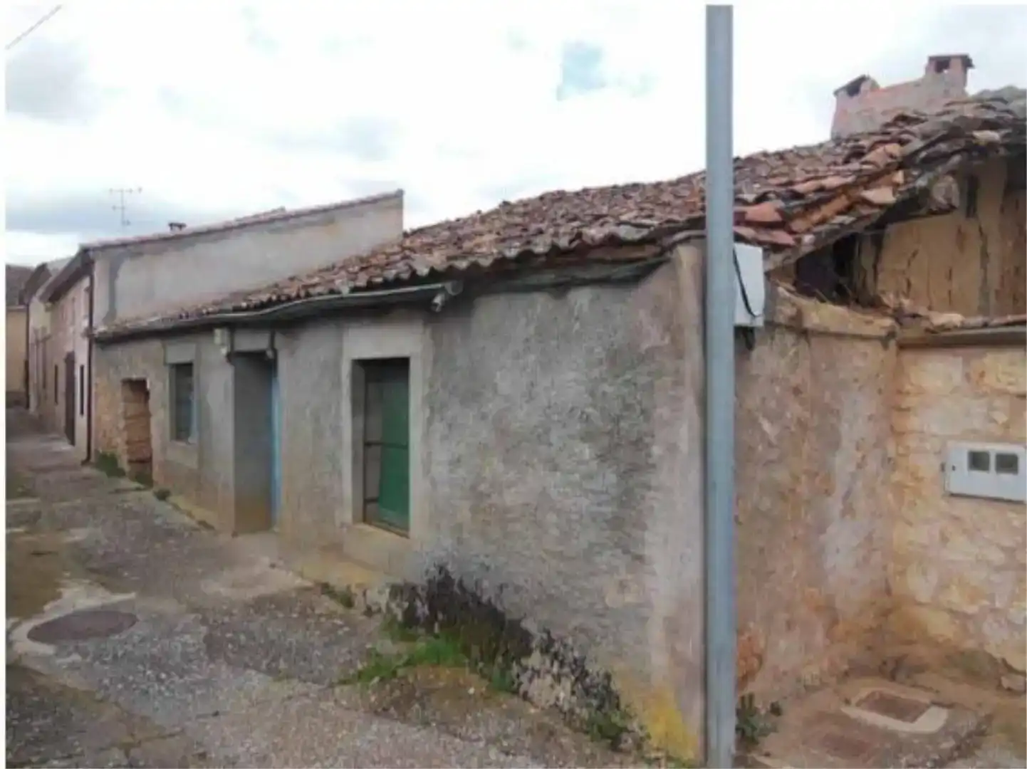 Vista exterior de Planta baixa en venda en Navares de Enmedio, Segovia