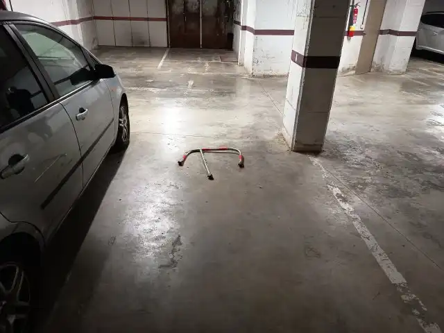Parkplatz von Garage zum Verkauf in Esparreguera