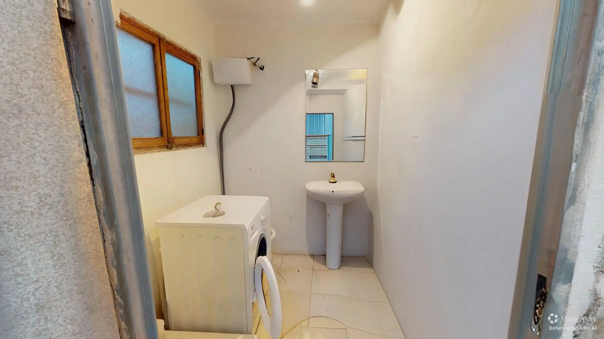 Badezimmer von Einfamilien-Reihenhaus zum Verkauf in Onil mit Klimaanlage und Balkon